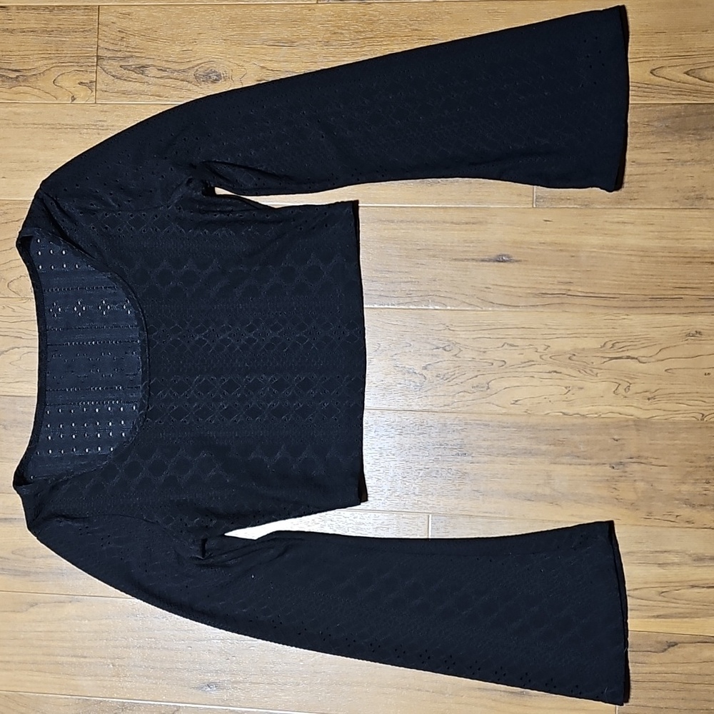 Black Bell Sleeve Crop Top